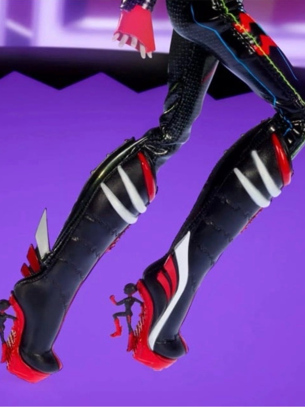 2024 SDCC Mattel Monster High DEADFAST GHOULIA YELPS Doll COMIC CON - Picture 5 of 7